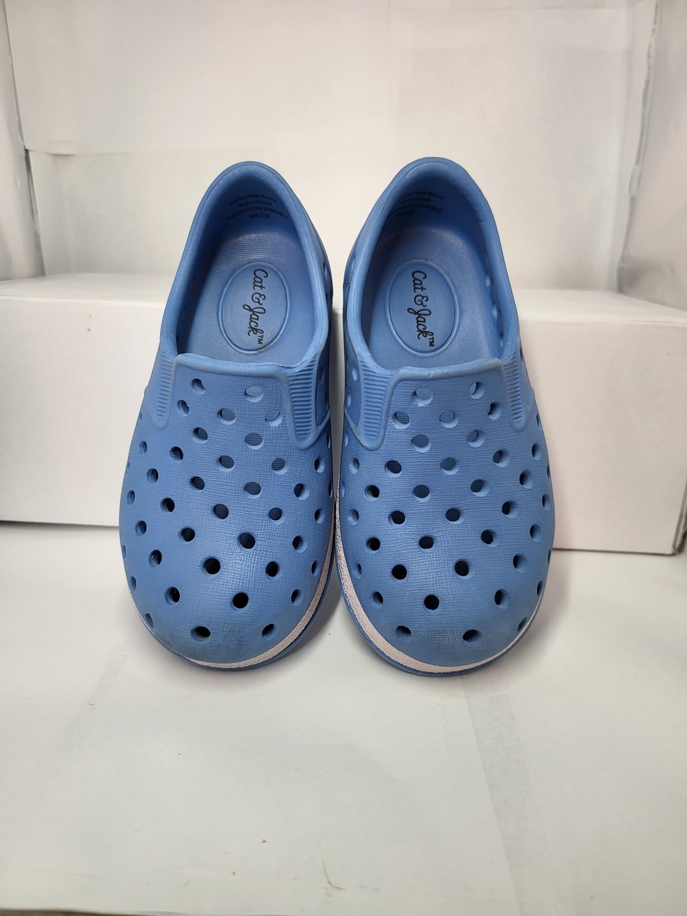 Cat & Jack Jese Toddler Blue EVA Slip-On Water Shoes Pool Beach - Size 6
